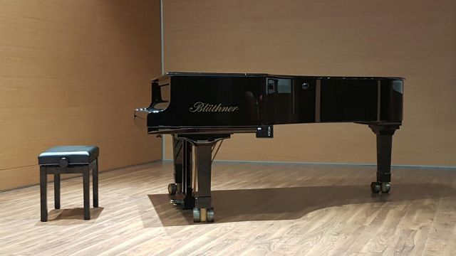 El Conservatorio Profesional de Música Maestro Jaime López de Molina de Segura dispone de un nuevo piano de cola