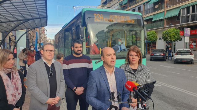El alcalde de Molina de Segura denuncia que el Gobierno Regional no ejerce sus competencias y ha castigado a los molinenses con peores servicios de autobús con Murcia