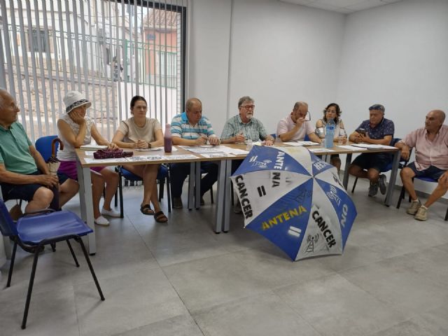 Vecinos se movilizan contra la antena de telefonía en Granados 68 por sus riesgos para la salud