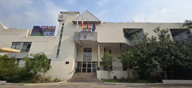 El PSOE destapa el 'truco' del PP y VOX: pide préstamos para obras que no hace y luego devuelve el dinero al banco