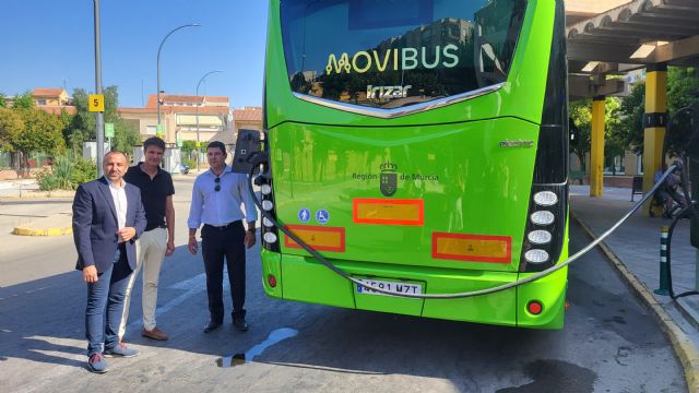 Fomento finaliza la instalación en Molina de Segura de los primeros puntos de recarga para la nueva flota de autobuses cien por cien eléctricos