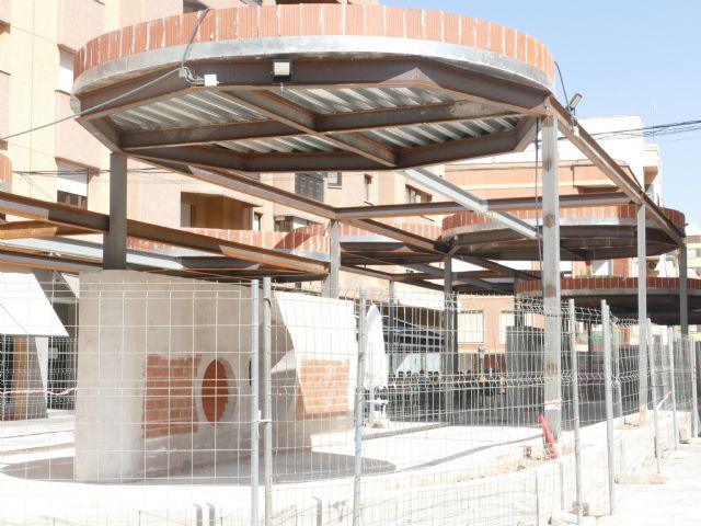 El PSOE denuncia meses de retraso en las obras de la Plaza del Teatro y exige transparencia tras el accidente laboral
