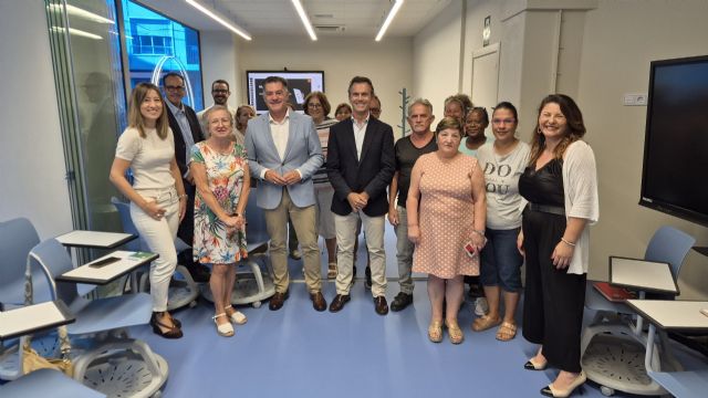 El Centro Nube de Molina de Segura inaugura la oferta formativa en competencias digitales Todo por aprender 2.0, impartida por Orange