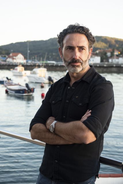 Jon Bilbao acude a Escritores en su tinta para hablar de sus cuentos y novelas estilo western