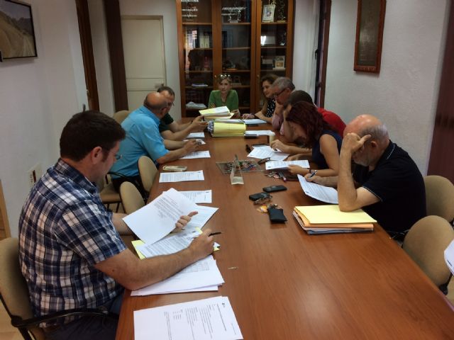 La Junta de Gobierno Local de Molina de Segura aprueba un convenio de colaboración con la asociación No te prives para realizar actividades de sensibilización contra la LGTBFobia