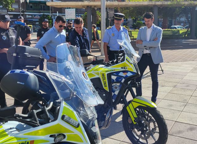 El equipo de Gobierno local amplía el parque móvil de la Policía Local de Molina de Segura con la compra de tres nuevos vehículos