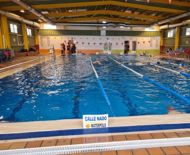 El PSOE denuncia que la piscina de El Romeral sigue cerrada mientras PP y VOX incumplen la fecha anunciada para su reapertura