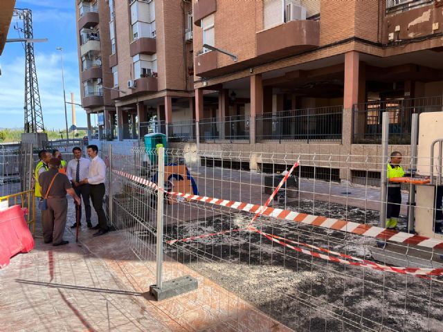 El Gobierno local inicia las obras de acondicionamiento de las zonas peatonales de Ciudad Parque y del Pasaje de la Plaza de la Molinera