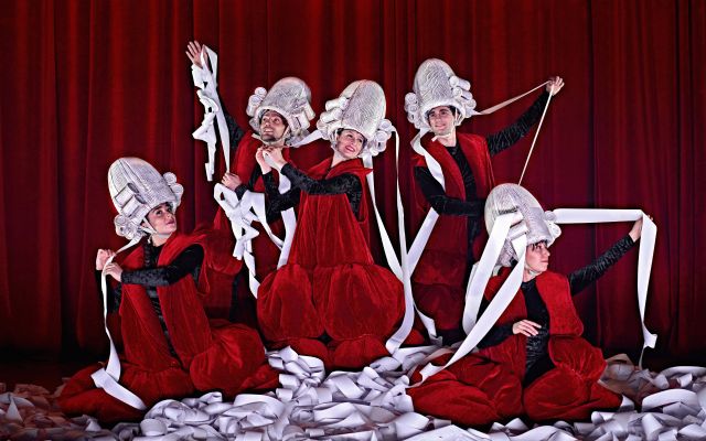 Aracaladanza presenta el espectáculo de danza VA DE BACH el sábado 25 de abril en el Teatro Villa de Molina