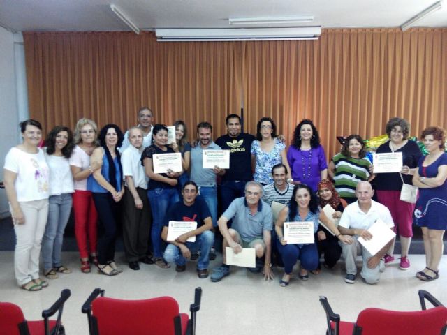 Diecisiete alumnos han finalizado el curso Habilidades en Jardinería y Viveros en Molina de Segura