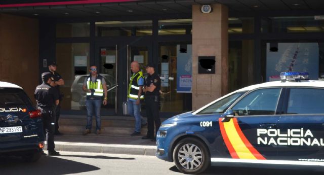 La Policía Nacional detiene al autor del atraco a una oficina bancaria apenas una hora después de haberse cometido el hecho