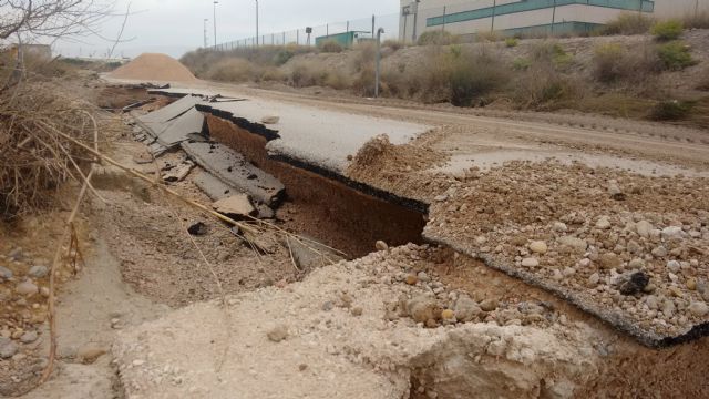 Valorados en más de 400.000 euros los daños producidos en las áreas empresariales de Molina de Segura por las últimas lluvias de la DANA
