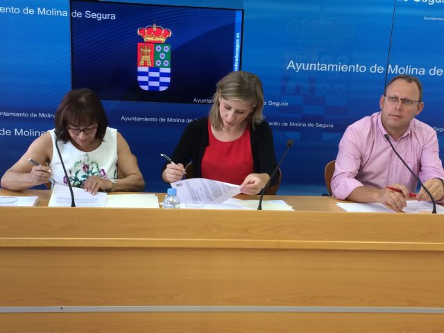 El Ayuntamiento de Molina de Segura firma un convenio de colaboración con la Plataforma de la Inmigración de la localidad