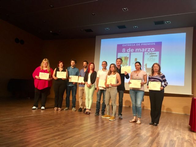 La Concejalía de Igualdad de Molina de Segura entrega los premios del XXIV Certamen Literario de Poesía y Relato Corto y del XX Concurso de Pintura 8 de marzo 2019