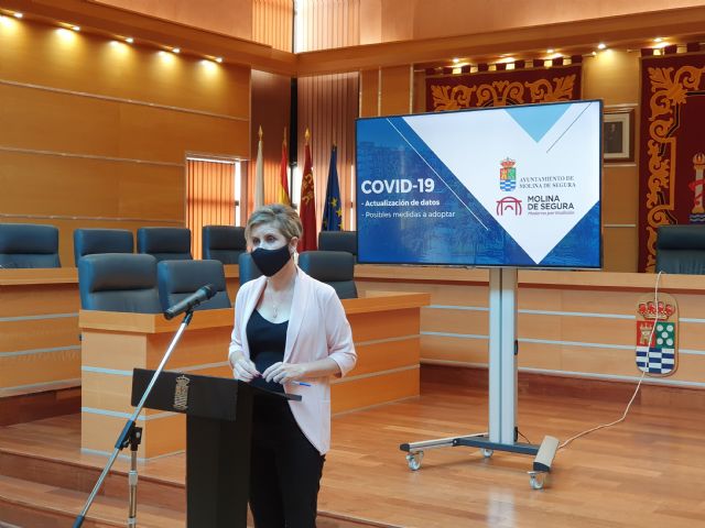 La Alcaldesa advierte que se está en una semana crítica en la lucha contra la COVID-19 y que lo que ocurra estos días 'va a determinar si se retrocede a la fase I de la desescalada'
