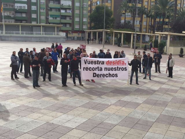 Agentes de la Policía Local de Molina de Segura se manifestaron ayer
