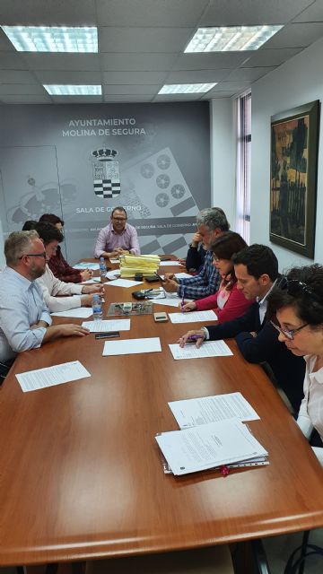 La Junta de Gobierno Local de Molina de Segura adjudica las obras de seguridad vial, mejora de firmes y señalización en Ronda Este, por importe de 154.185,48 euros
