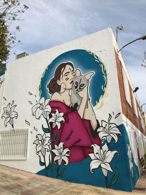 El Ayuntamiento de Molina de Segura promueve la realización de un mural artístico en el exterior del Centro Social del Barrio San Antonio