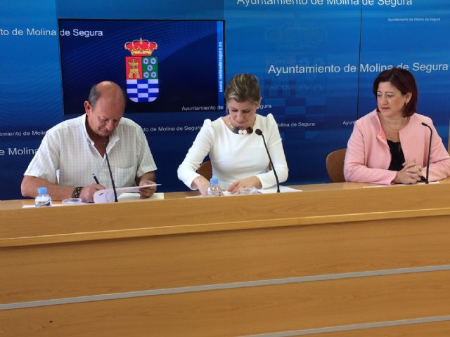 El Ayuntamiento de Molina de Segura y la asociación ADAHI firman un convenio para la ayuda a personas afectadas por TDAH
