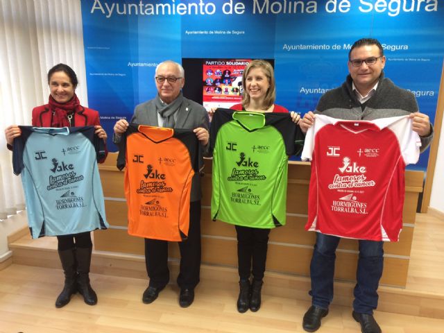 El Partido Solidario Famosos Contra el Cáncer, a beneficio de la AECC, se celebra el viernes 22 de diciembre en el Pabellón Serrerías de Molina de Segura