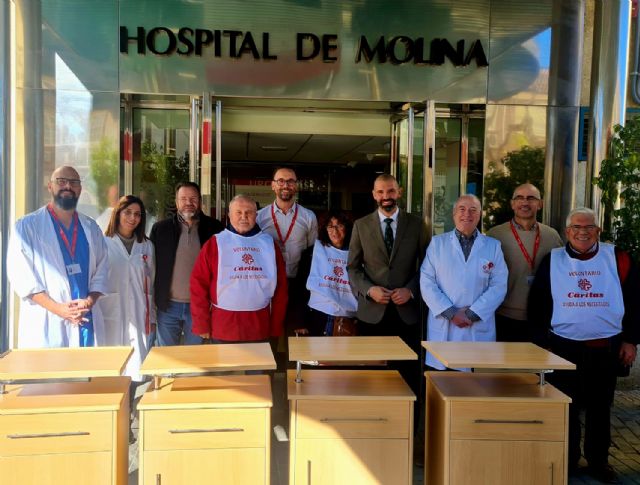Ribera Hospital de Molina dona quincena de mesas auxiliares a diferentes organizaciones sociales