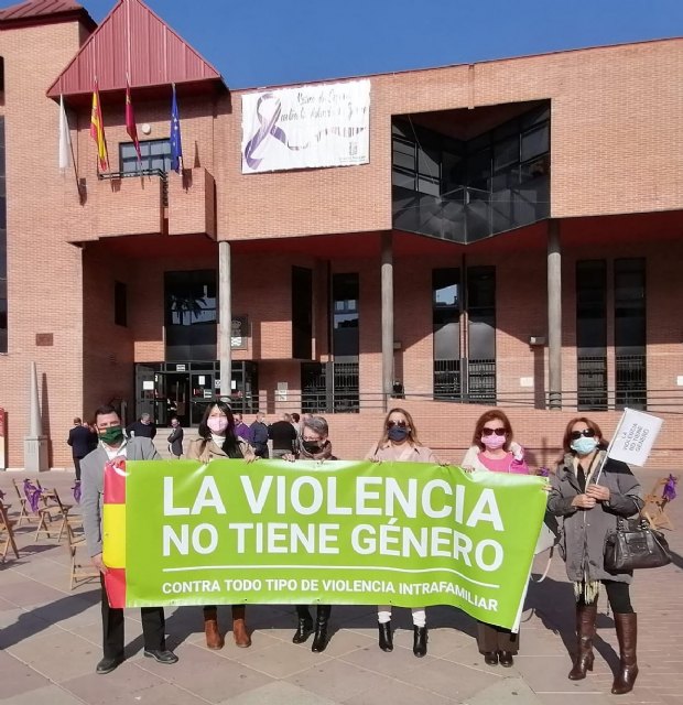 VOX Molina reitera su compromiso contra la violencia hacia cualquier mujer, hombre, niño o anciano