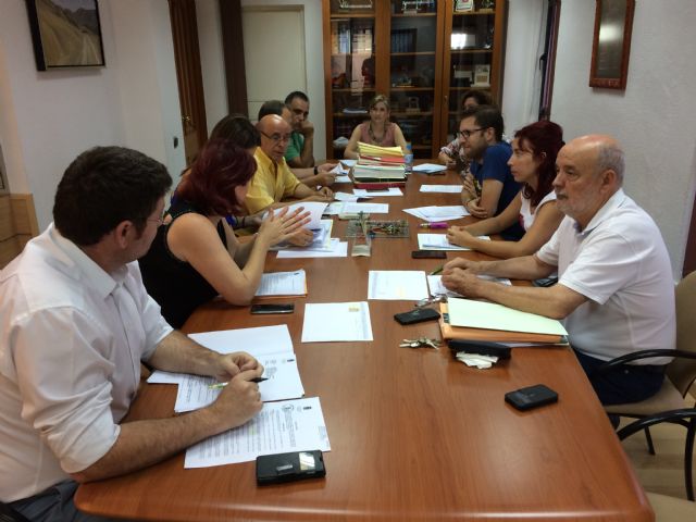 La Junta de Gobierno Local de Molina de Segura adjudica los servicios de cursos y talleres y de gestión de salas municipales de exposiciones