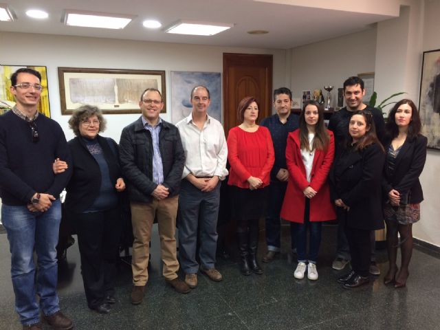 El Ayuntamiento de Molina de Segura recibe la visita de profesores galeses e italianos que participan junto al CEIP Maestro Francisco Martínez Bernal en un proyecto europeo Erasmus+