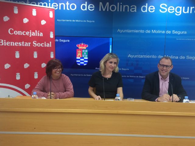 El Ayuntamiento de Molina de Segura y la Plataforma de la Inmigración de la localidad firman un convenio para la Oficina de Atención y Información al Inmigrante